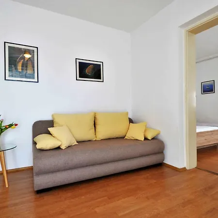 Dora Apartmán Murter