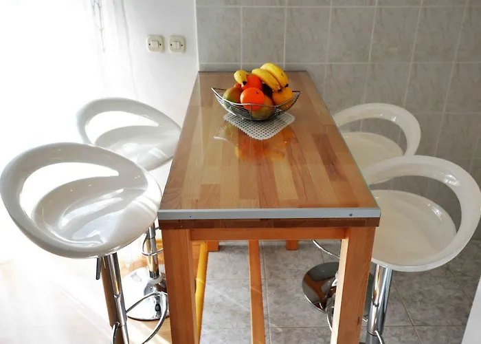 Dora Apartmán Murter